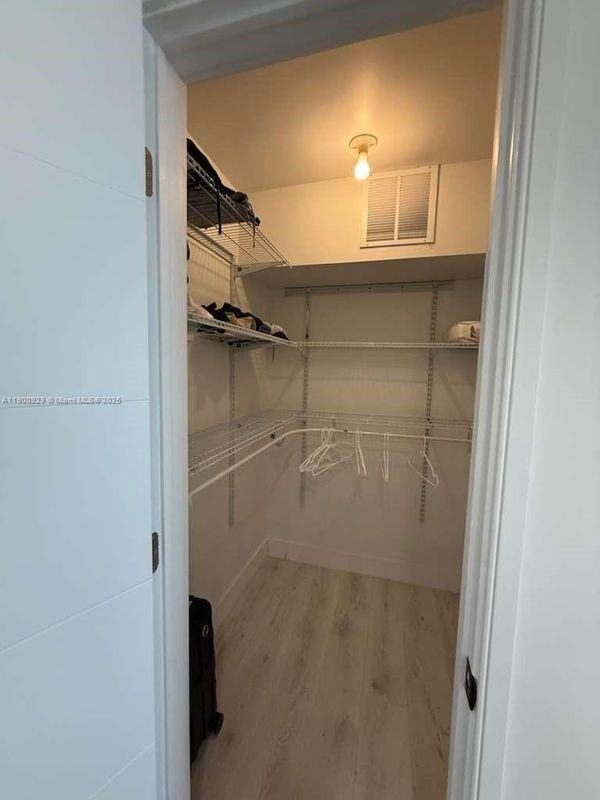 2227 Roosevelt St - Photo 5 of 16