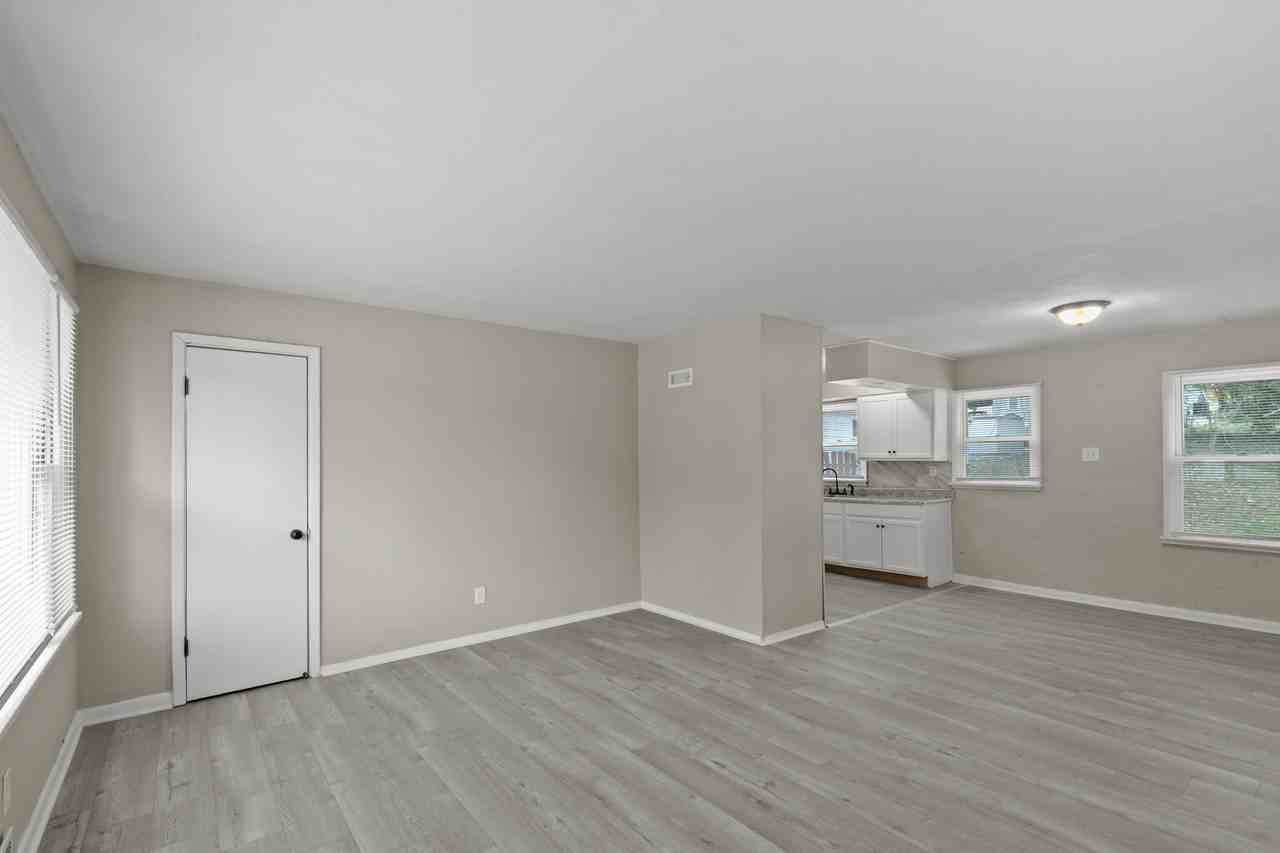 8609 Ardelia Ave - Photo 4 of 21