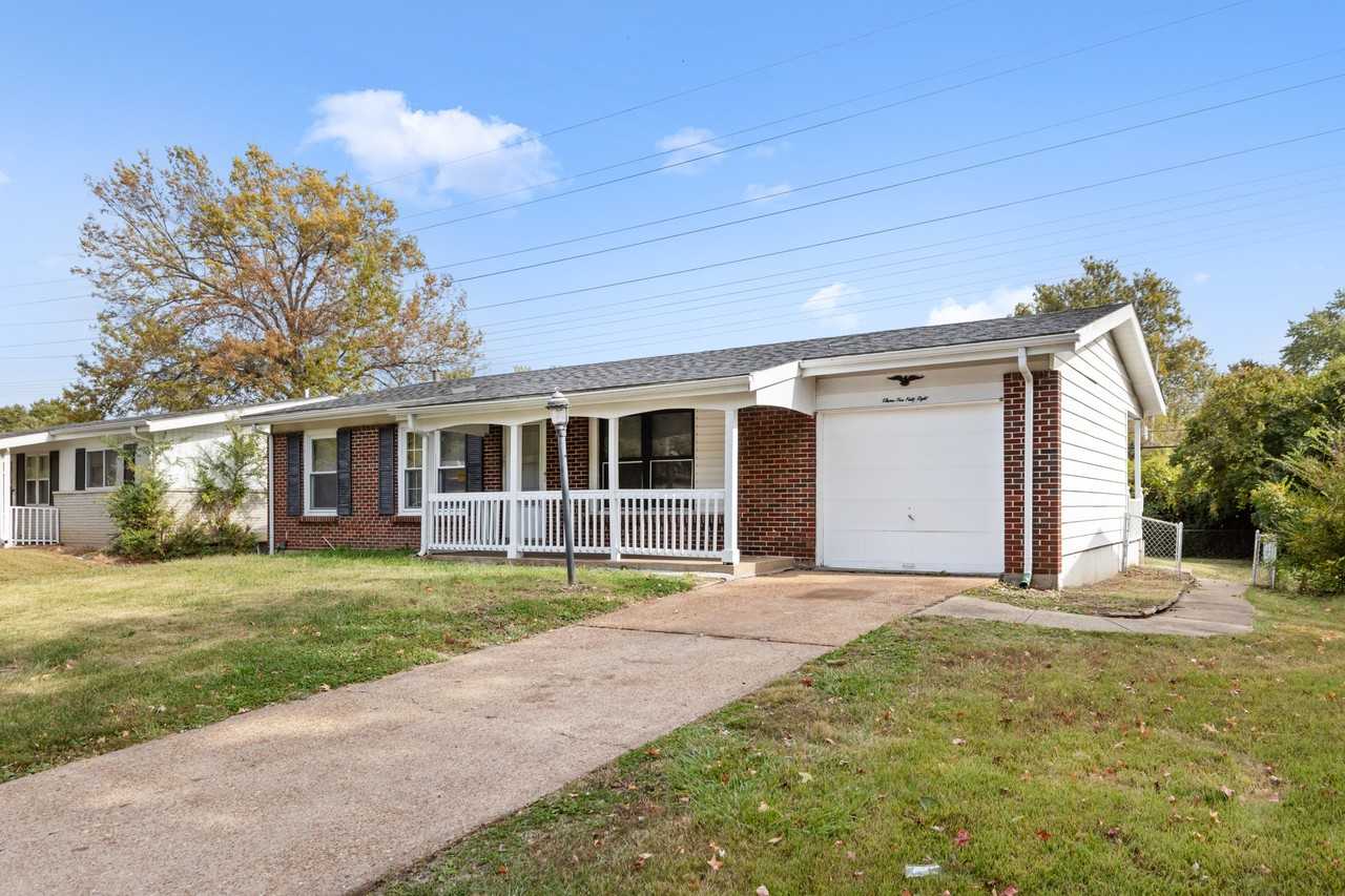 11548 Criterion Avenue - Photo 2 of 27