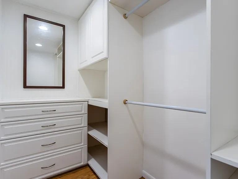 545 Burgoyne Road #2 - Photo 7 of 15