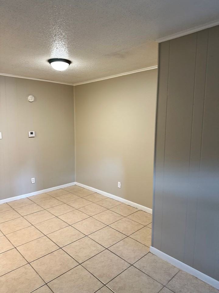 LIT-619 Brookside Apartments - Photo 5 of 10