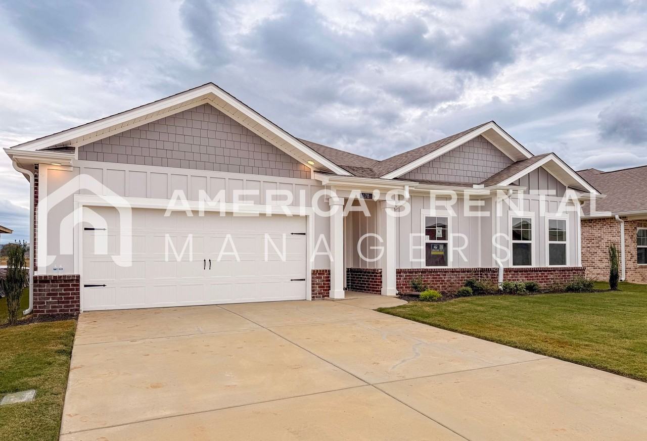 178 Foundry St - Photo 6 of 48