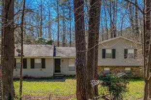 2058 Tiffany Ln - Photo 1 of 1