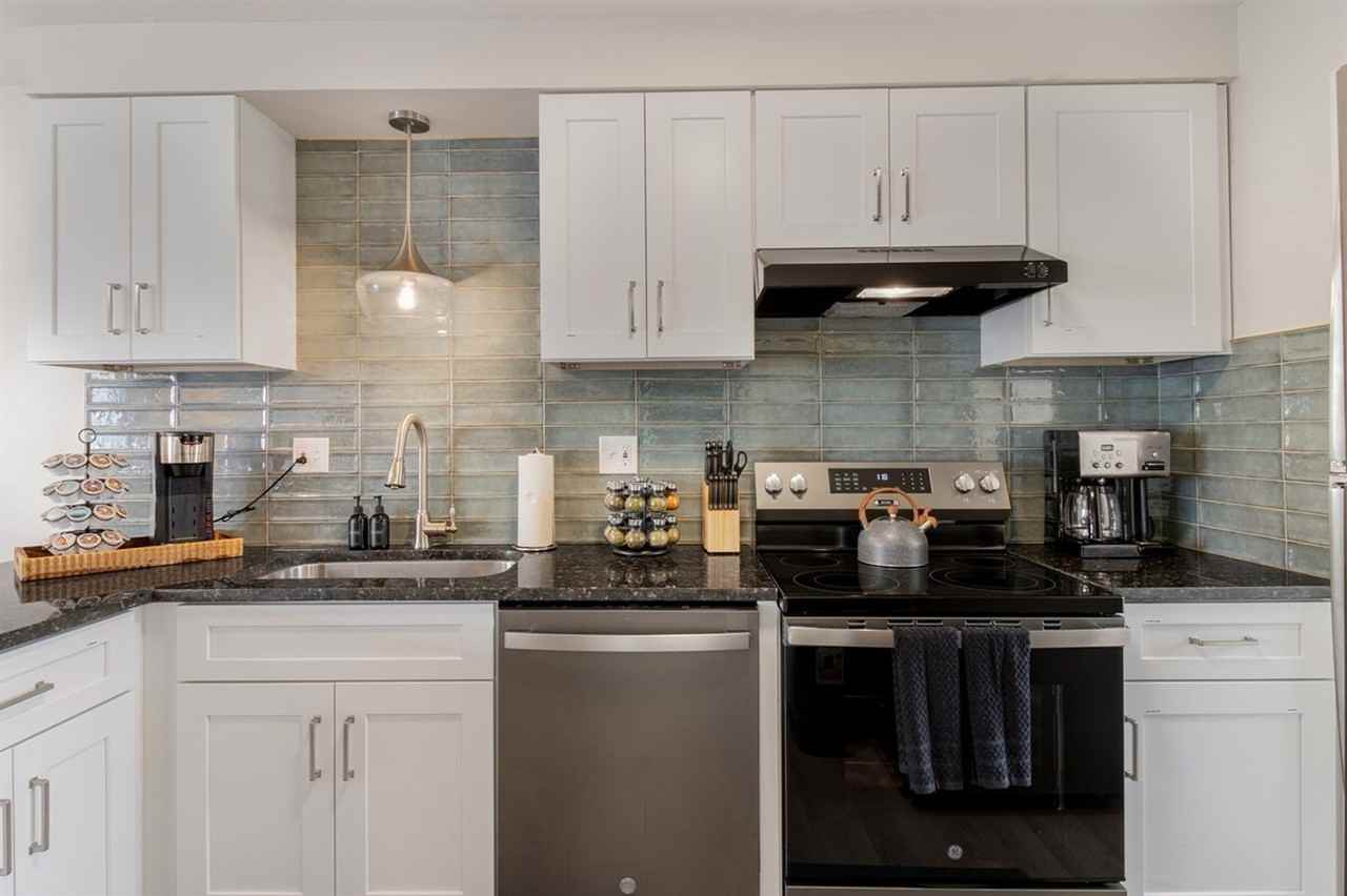 53 Hollywood Ct #1032314P - Photo 4 of 17