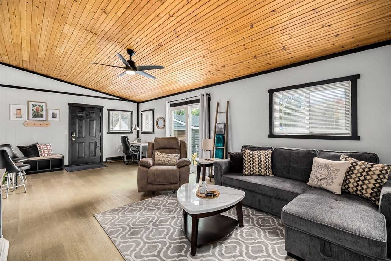 14924 E 10 Mile Rd #1032312P - Photo 5 of 32