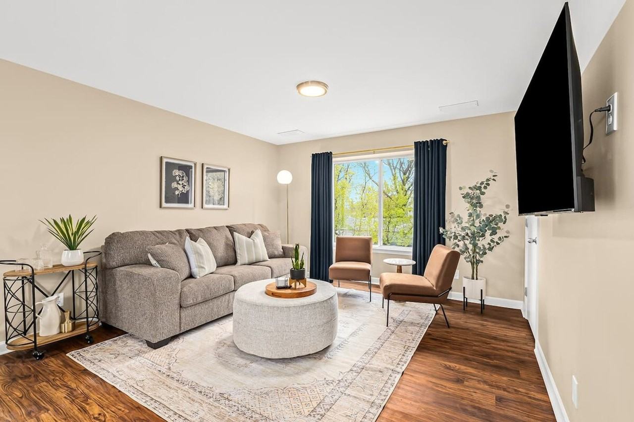 18431 Sharon Ln #1032346P - Photo 2 of 29