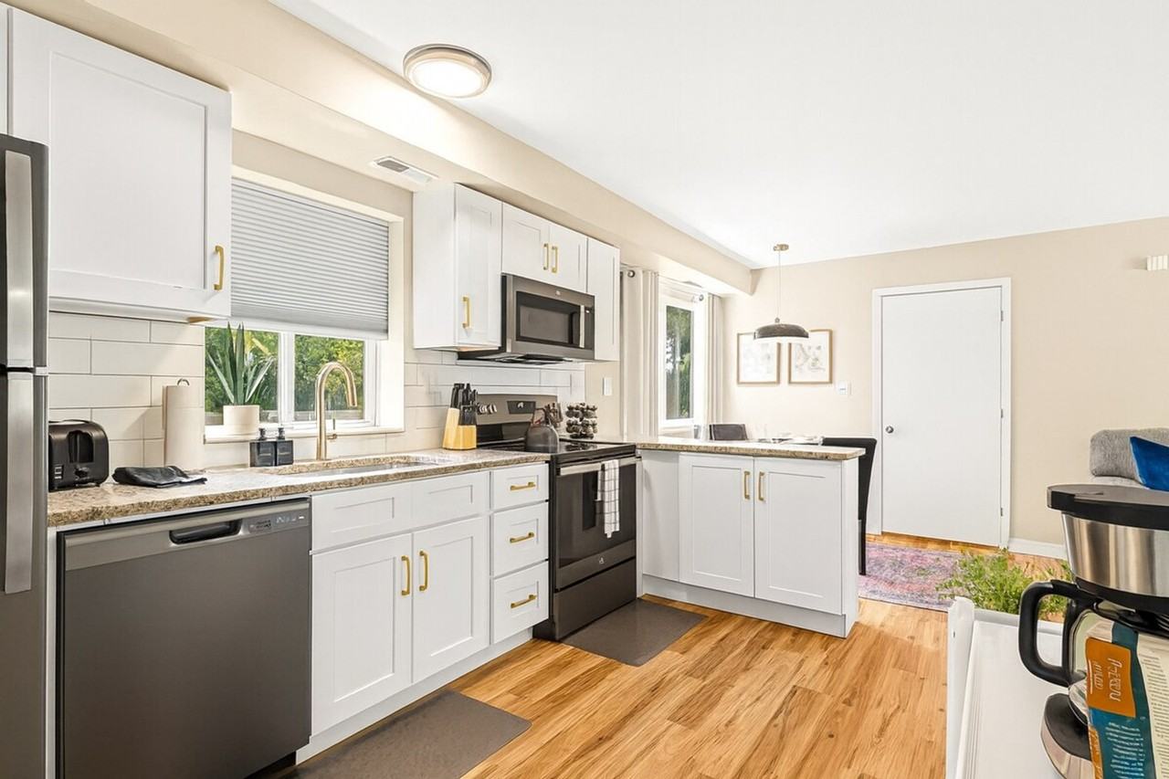 18459 Sharon Ln #1032344P - Photo 3 of 29