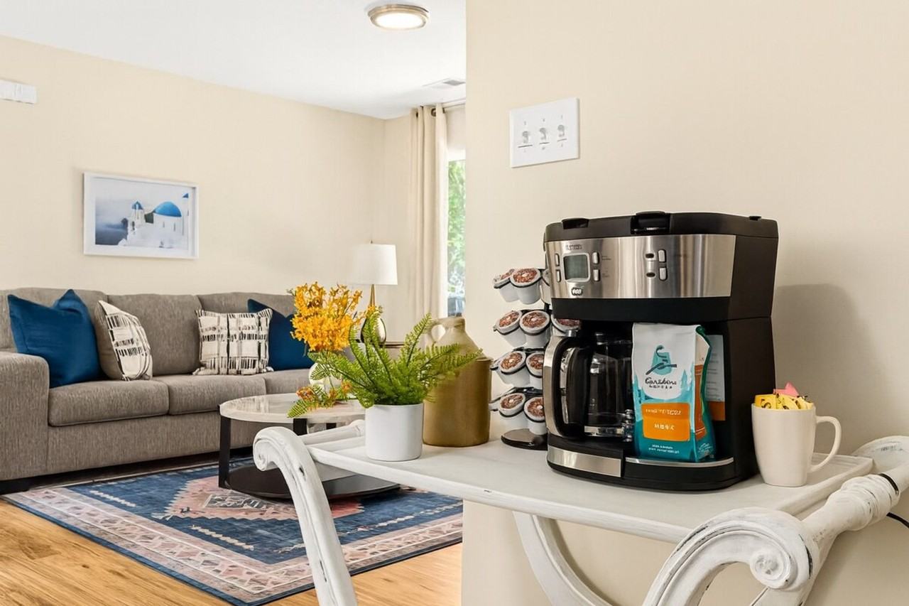 18459 Sharon Ln #1032344P - Photo 5 of 29