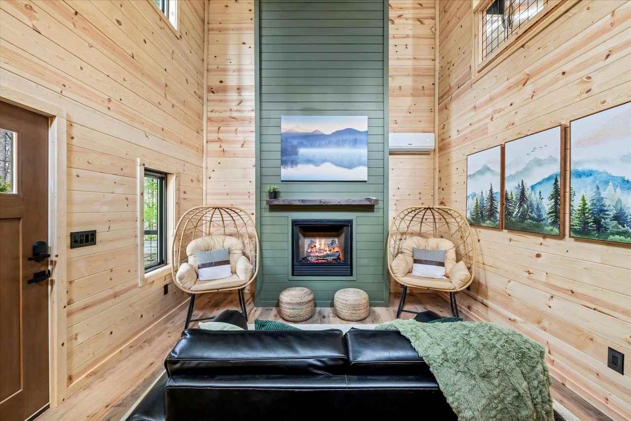 152 Baxter Road - Photo 4 of 50