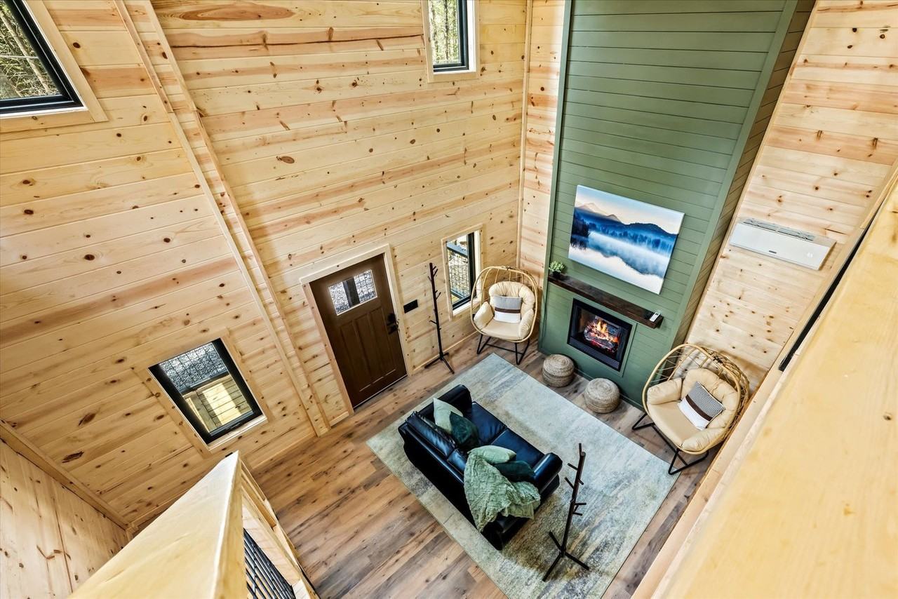 152 Baxter Road - Photo 6 of 50