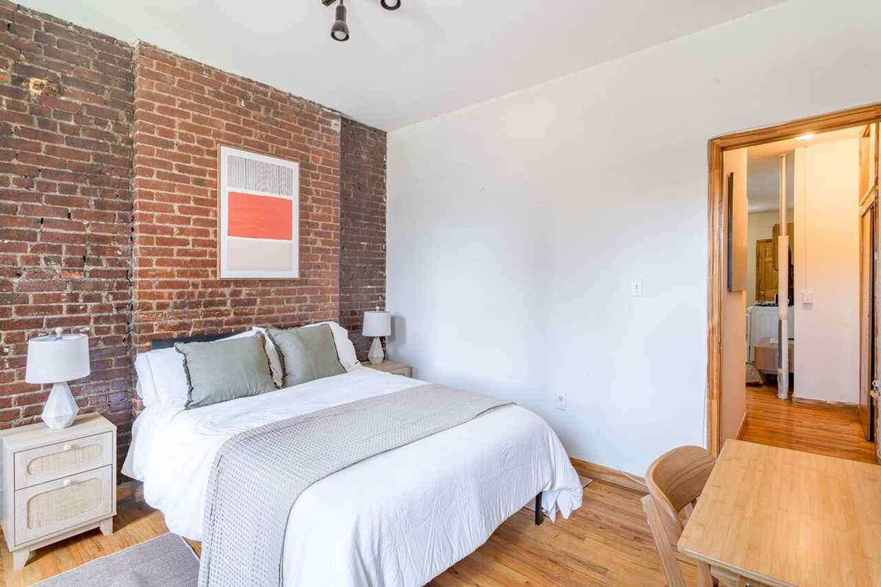 538 9th Ave #1323939P - Photo 5 of 16