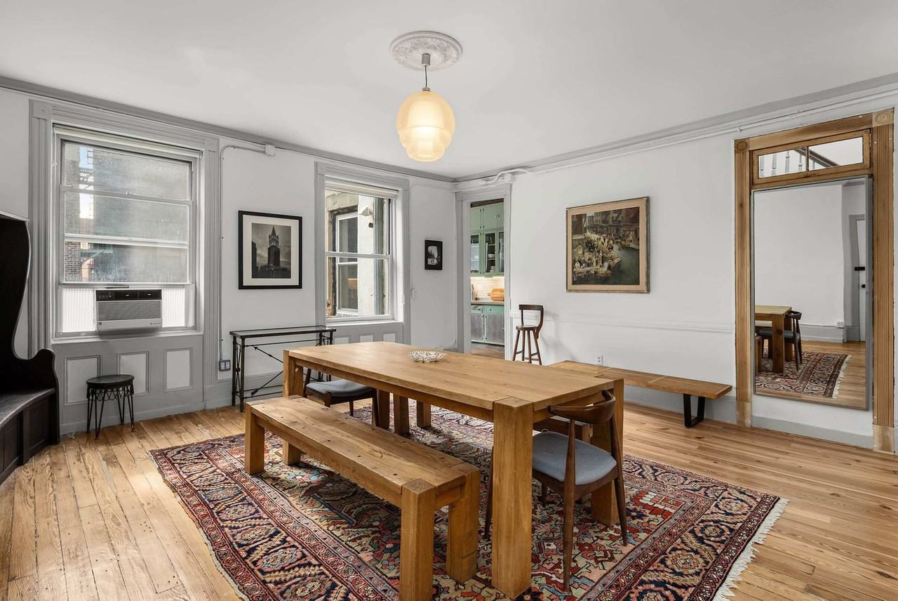 185 E Broadway #1330811P - Photo 7 of 19