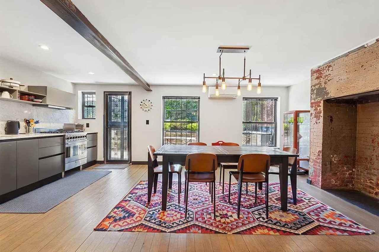 7 E 129th St #1330812P - Photo 2 of 9