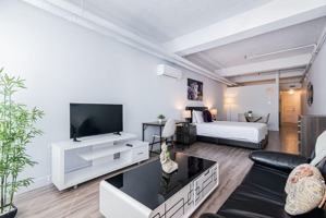 featured image of 6547 Rue De Saint-Vallier