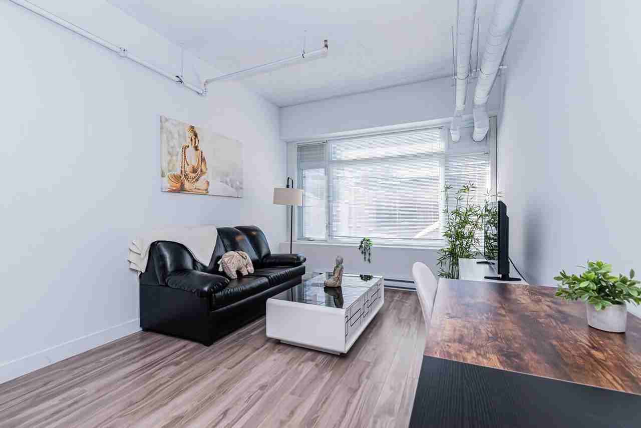 6547 Rue De Saint-Vallier #1261760P - Photo 2 of 20