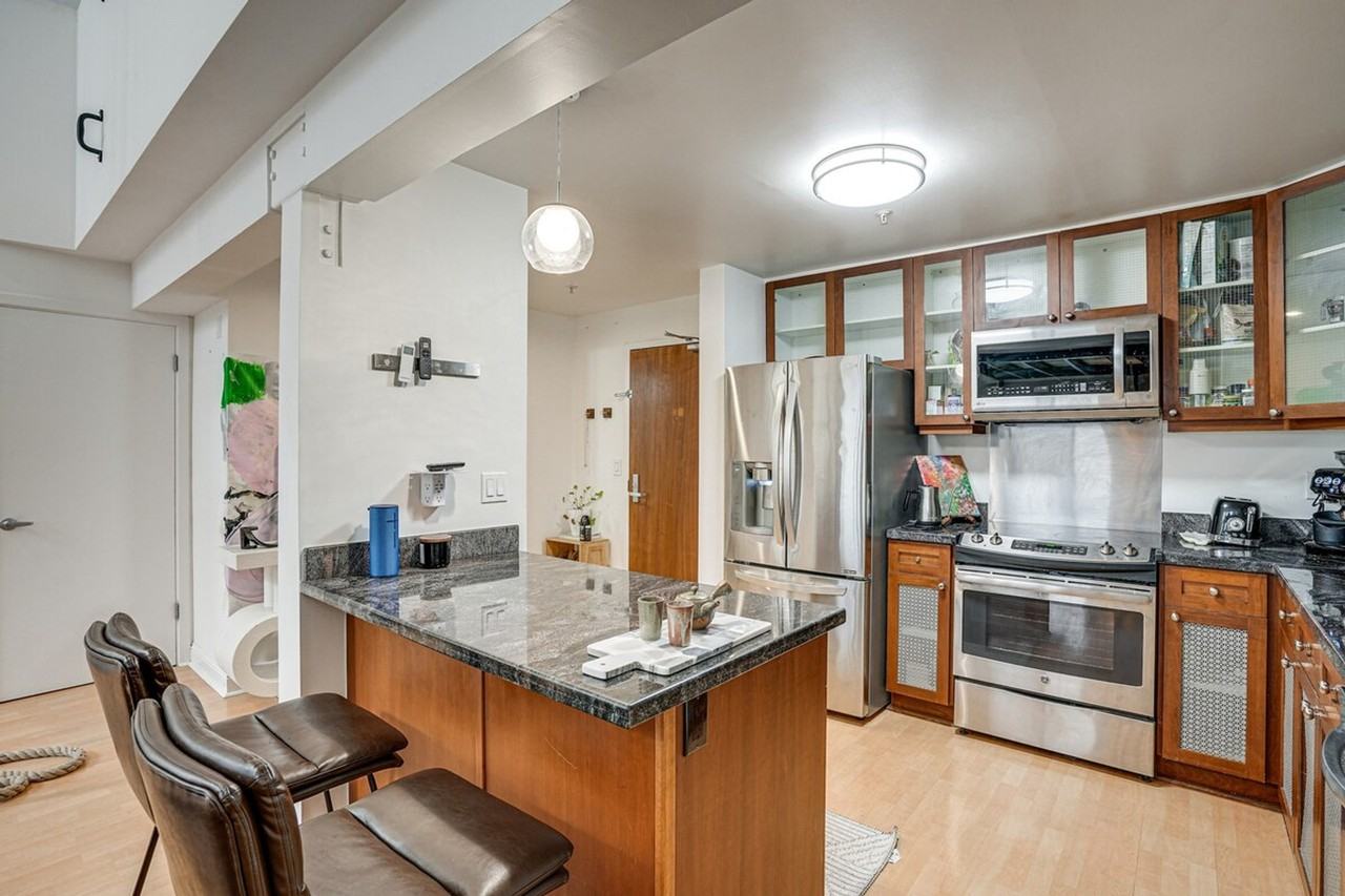 655 5th Street #1305250P - Photo 4 of 28