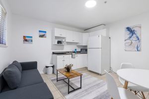 featured image of 6843 Fraser St