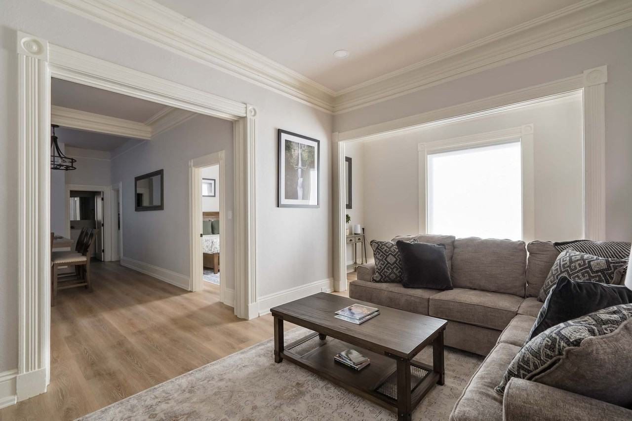 529 Nw 21st Ave #1309848P - Photo 2 of 30