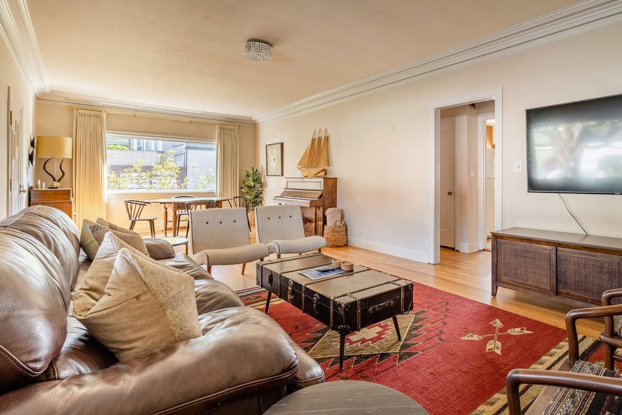 917 Se 25th Ave #1309860P - Photo 4 of 31