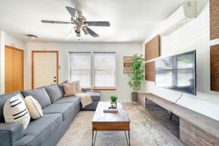 5040 Ne 18th Ave - Photo 1 of 1