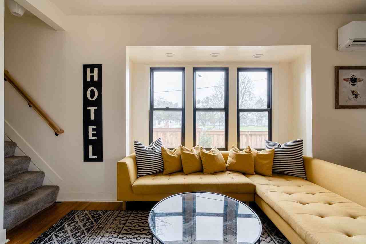 3324 Se 24th Ave #1309837P - Photo 3 of 34