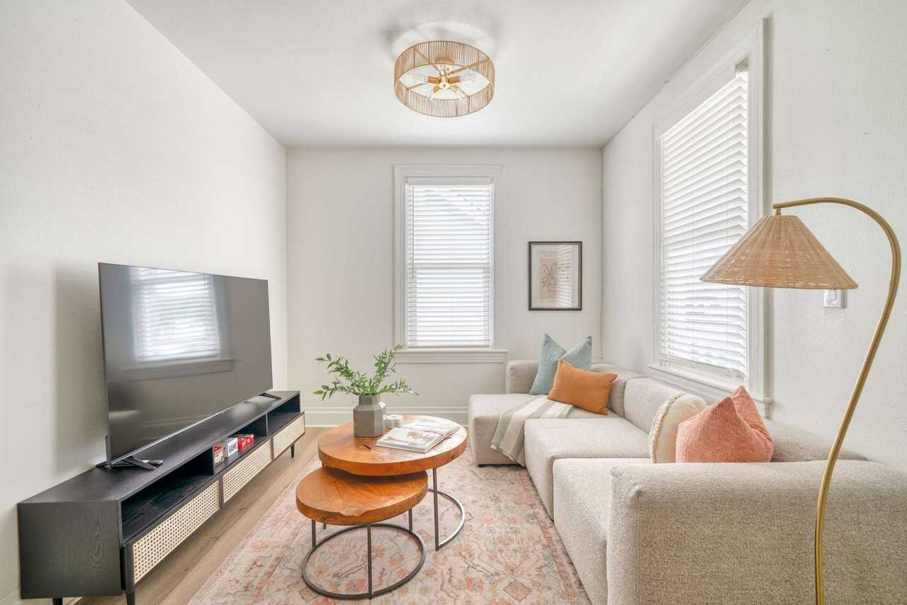 4128 North Montana Avenue - Photo 3 of 89