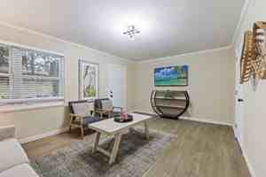 featured image of 400 William Hilton Pkwy