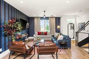 featured image of 776 E Argyle Ave