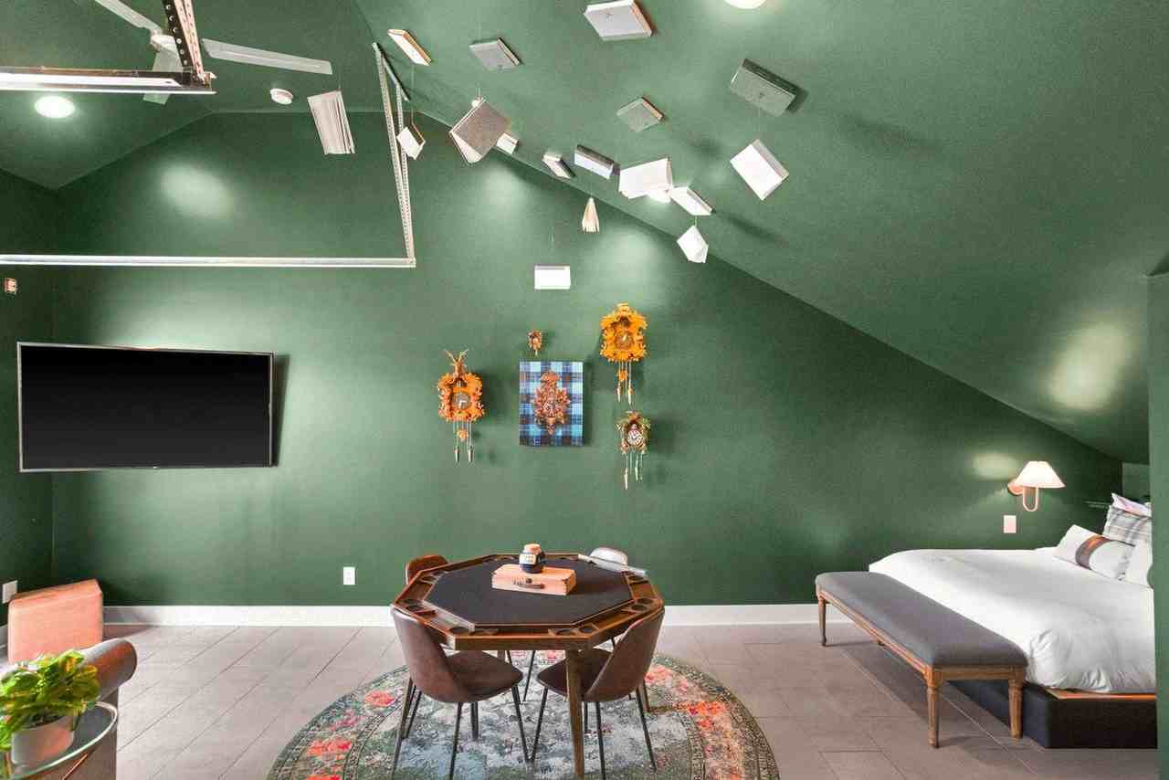 776 E Argyle Ave #1312410P - Photo 5 of 43