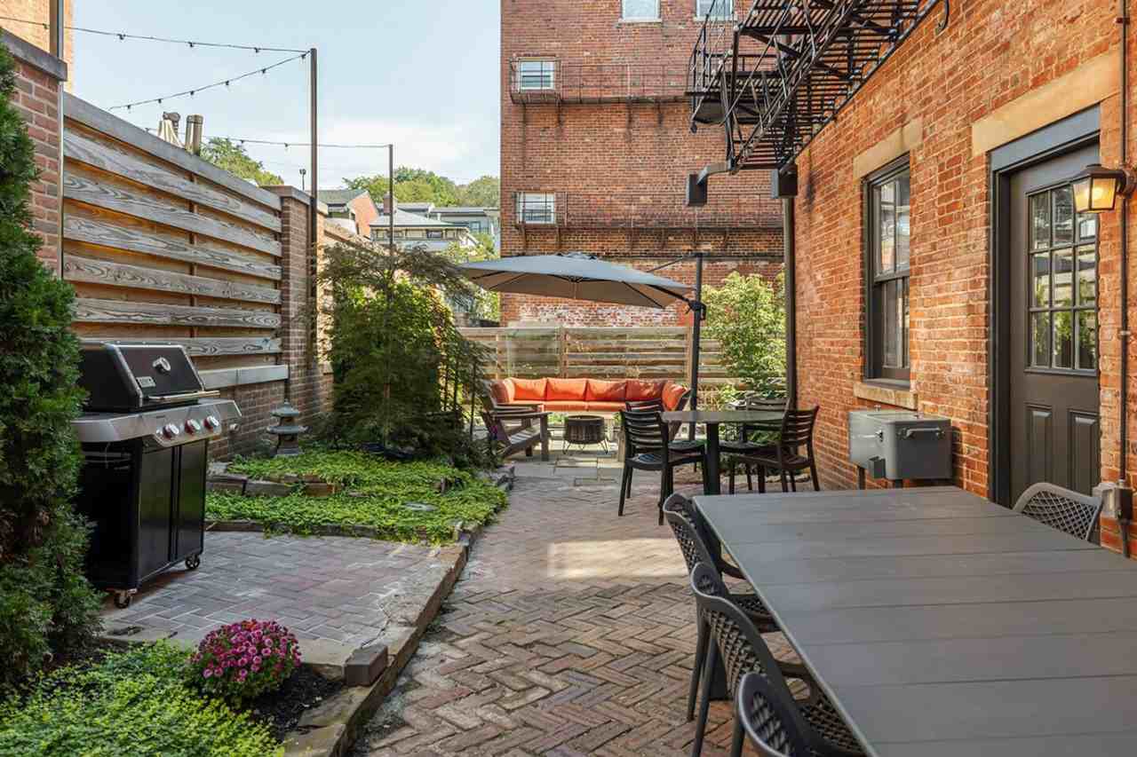 1326 Broadway - Photo 5 of 87