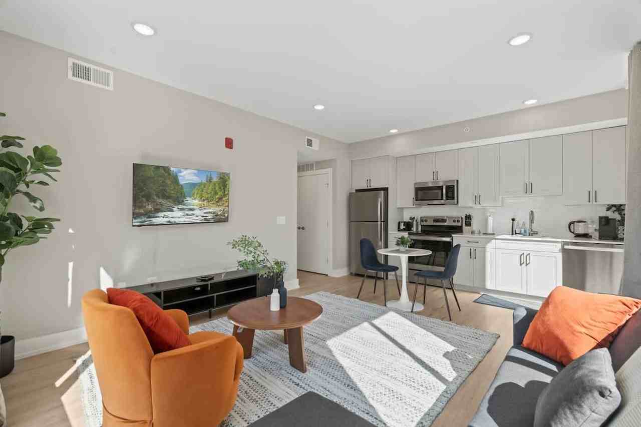 901 Canal St #1316464P - Photo 2 of 17