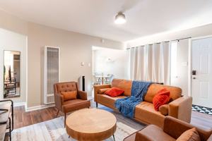 featured image of 2312 Bonar St