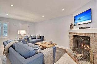 169 1/2 King St - Photo 1 of 1