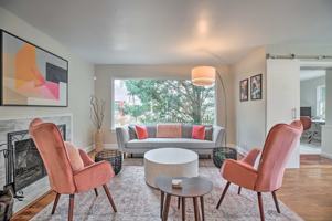 featured image of 696 Crescent Ct