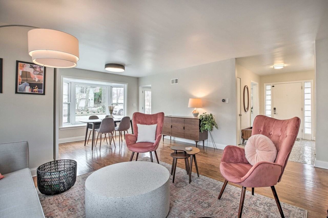 696 Crescent Blvd #1306272P - Photo 5 of 38