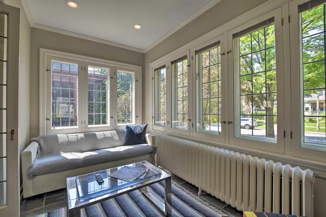 326 N Grove Ave #1305345P - Photo 2 of 33