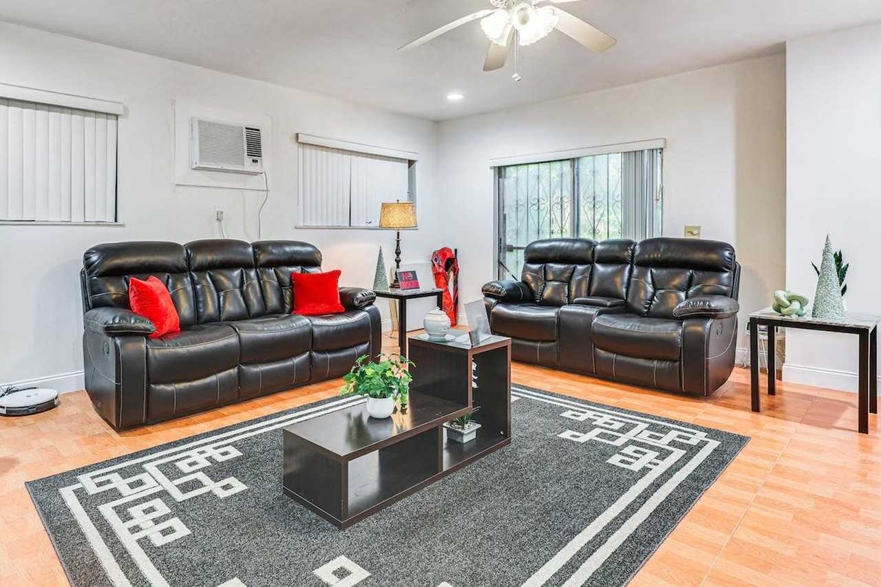 3960 Nw 189th Ter #1307498P - Photo 2 of 24