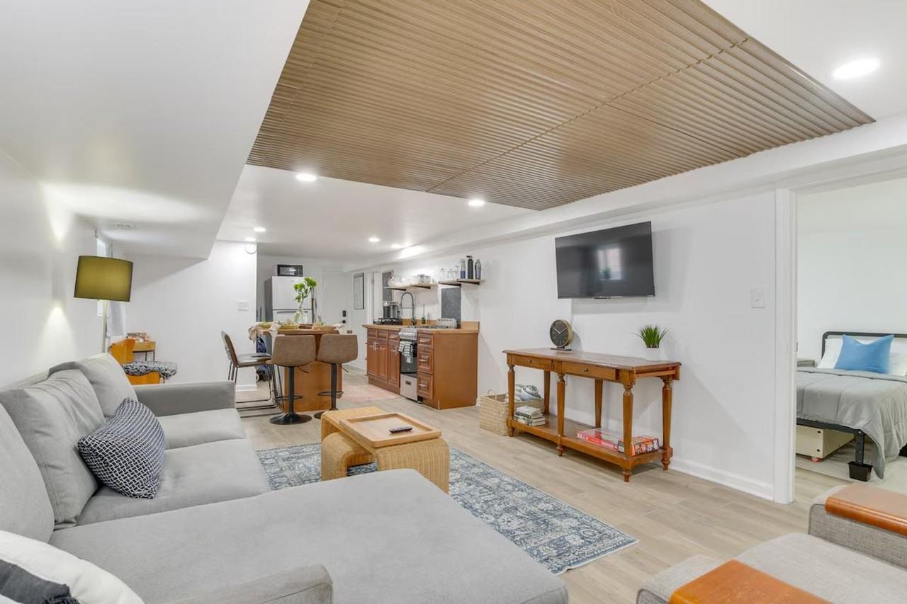 4642 W Montana St #1306856P - Photo 6 of 24