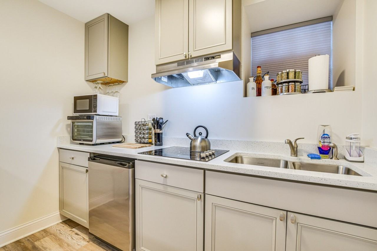 4829 S Forrestville Ave #1306572P - Photo 3 of 26