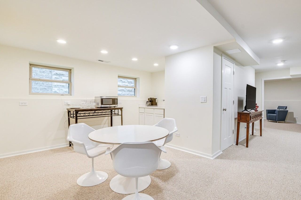 3975 S Ellis Ave #1306702P - Photo 2 of 33