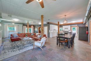 27W172 Galusha Ave - Photo 1 of 1