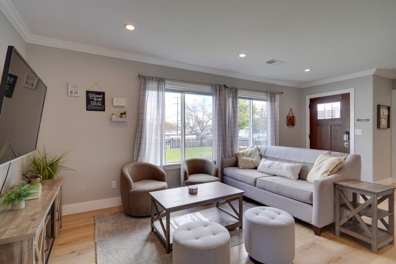 893 Olivina Avenue #1305125P - Photo 2 of 35