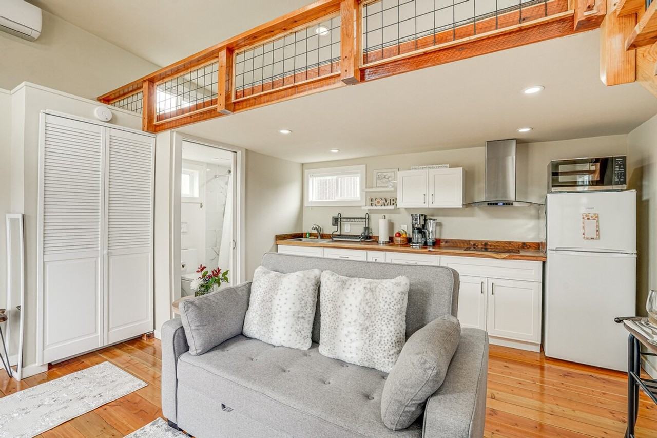 1142 Temple Dr #1305273P - Photo 4 of 25