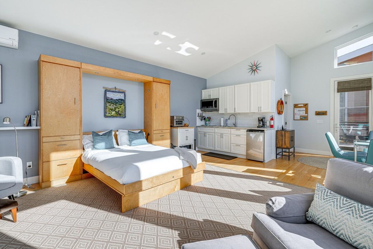 157 Avenue Portola #1304953P - Photo 2 of 24