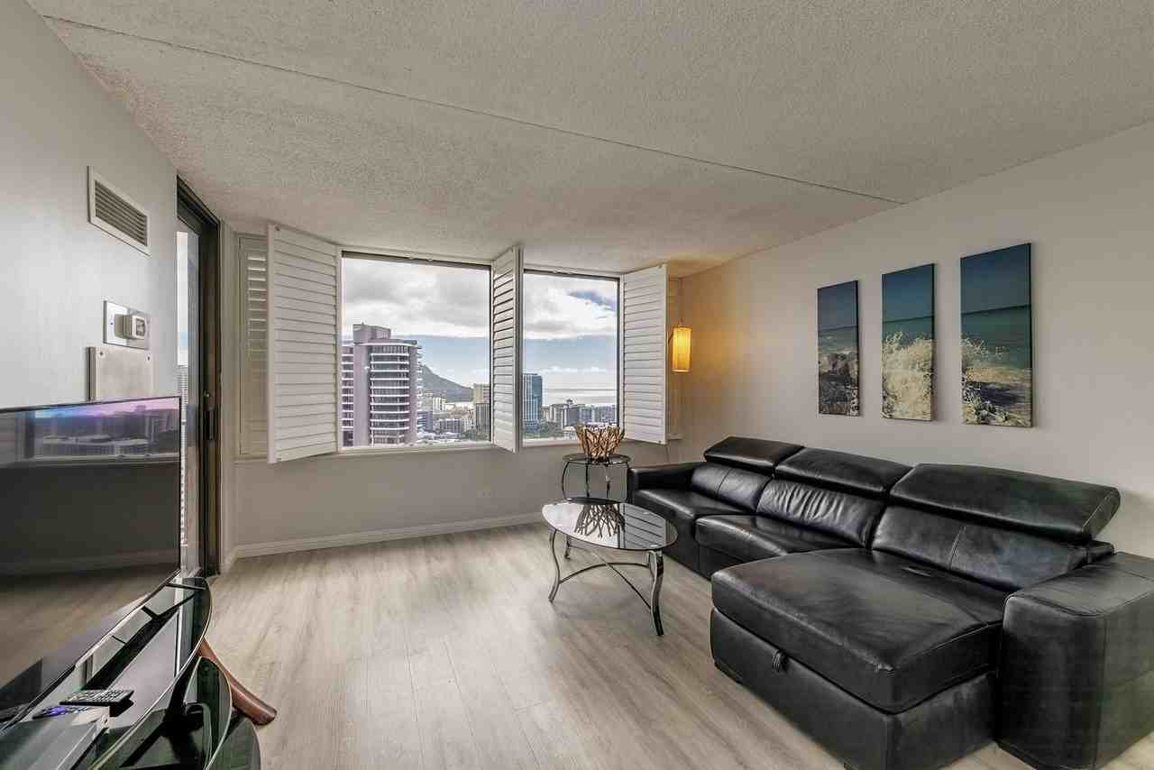 411 Hobron Ln #1327720P - Photo 2 of 25