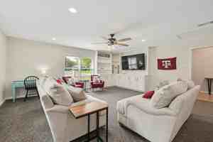 featured image of 1909 Langford Street