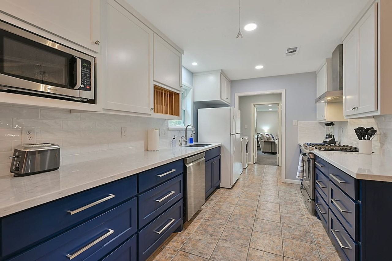 1909 Langford St #1328073P - Photo 2 of 25