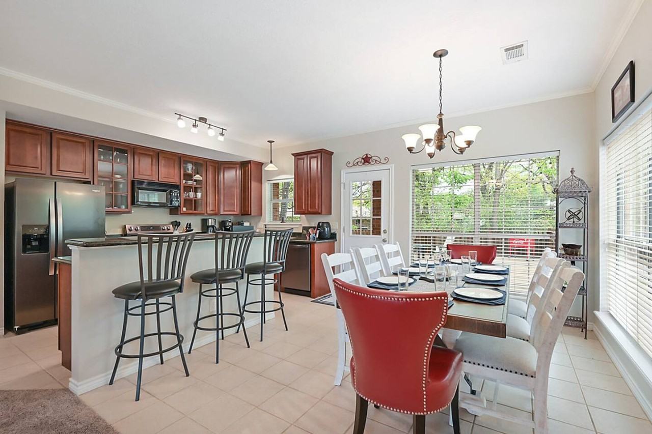 406 Montauk Court #1328062P - Photo 4 of 24