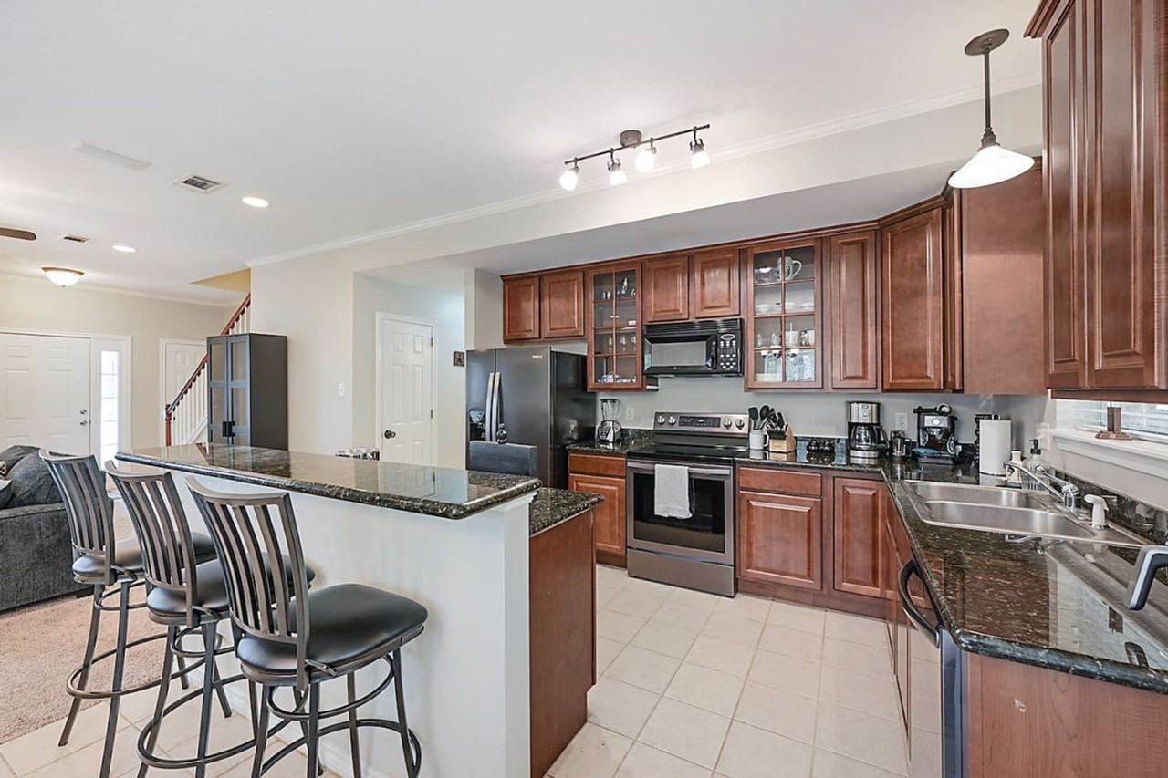 406 Montauk Court #1328062P - Photo 7 of 24