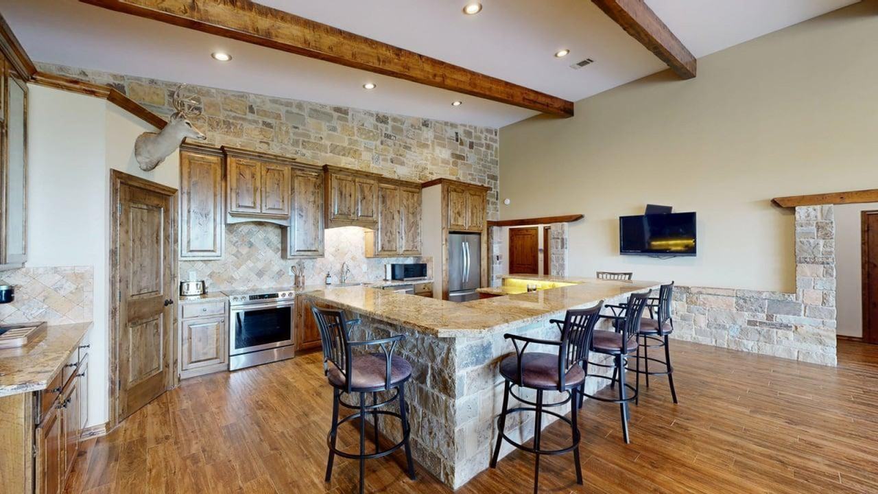 8261 Nemec Ln #1328093P - Photo 5 of 34